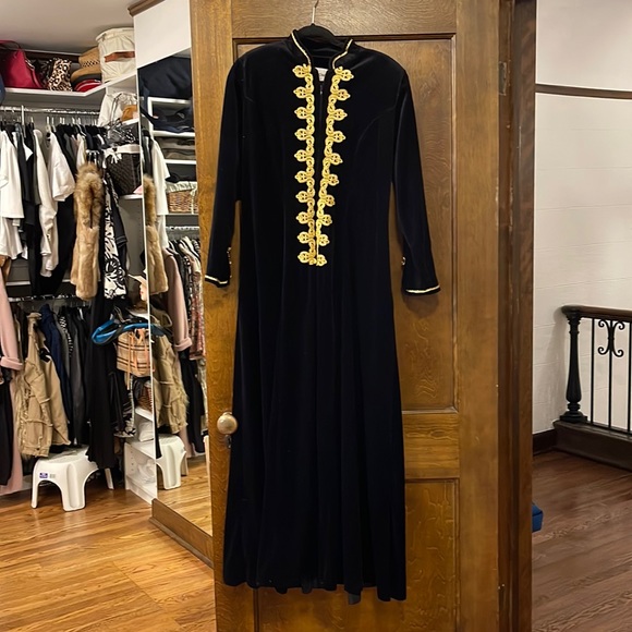 Gorgeous Vintage David Brown Velour Robe - Picture 1 of 9